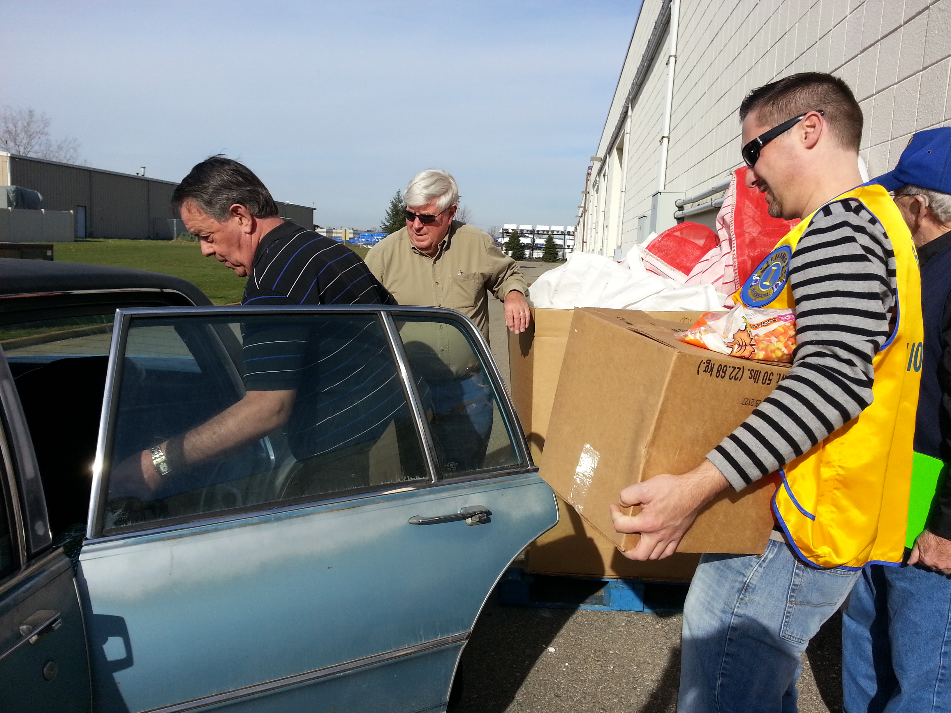 Community groups come together to provide holiday meals