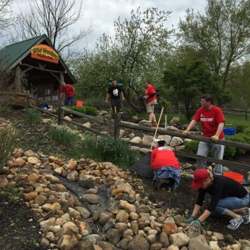 Keller Williams Brighton & Fowlerville Realtors volunteer at the Howell Nature Center The